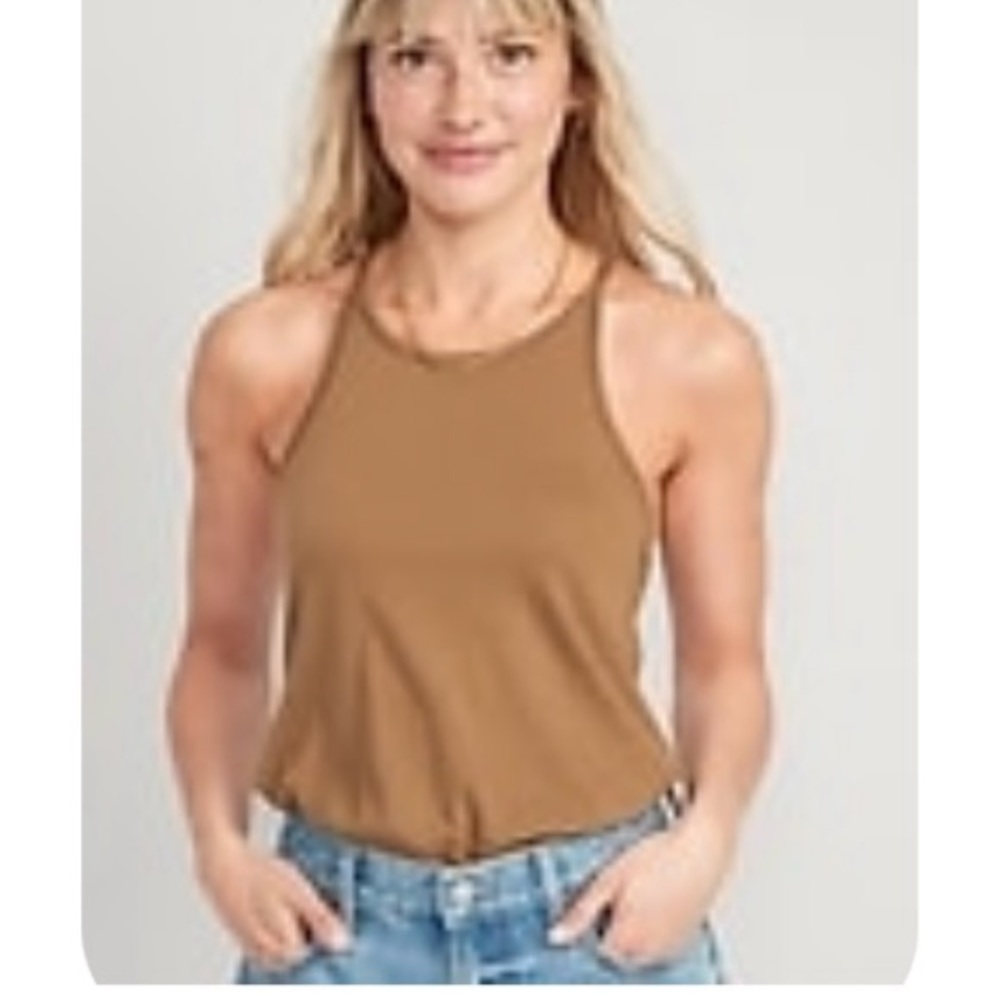 Relaxed halter tank